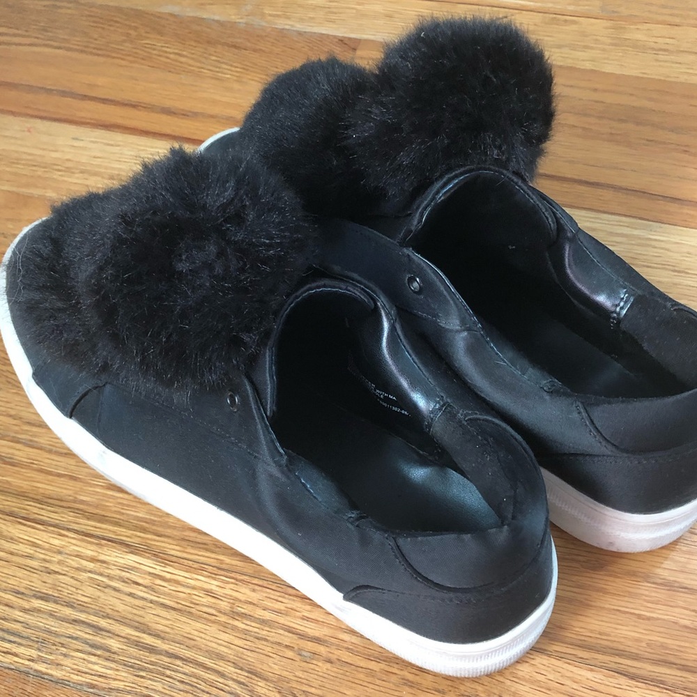 Shoes - Picture 3 of 4